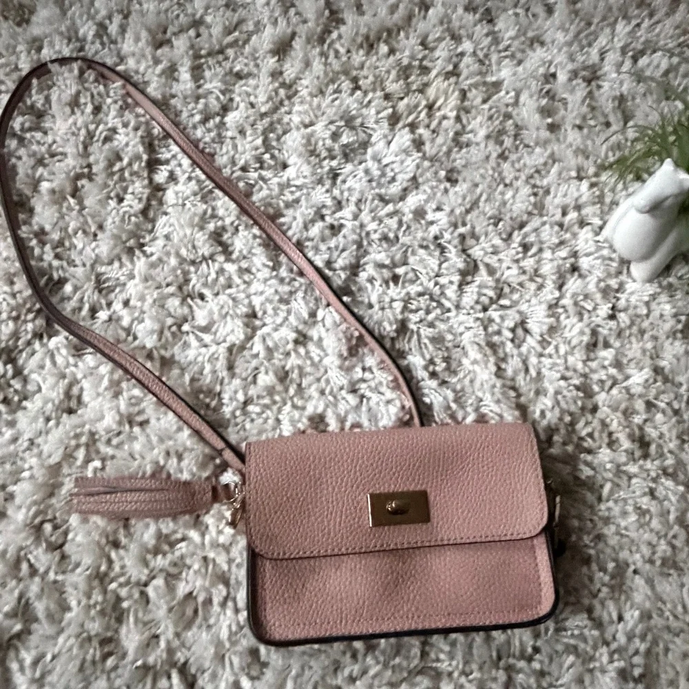 Chic Blush vintage y2k pastel pink 2000s purse Crossbody Bag your style with thi - Picture 1 of 6